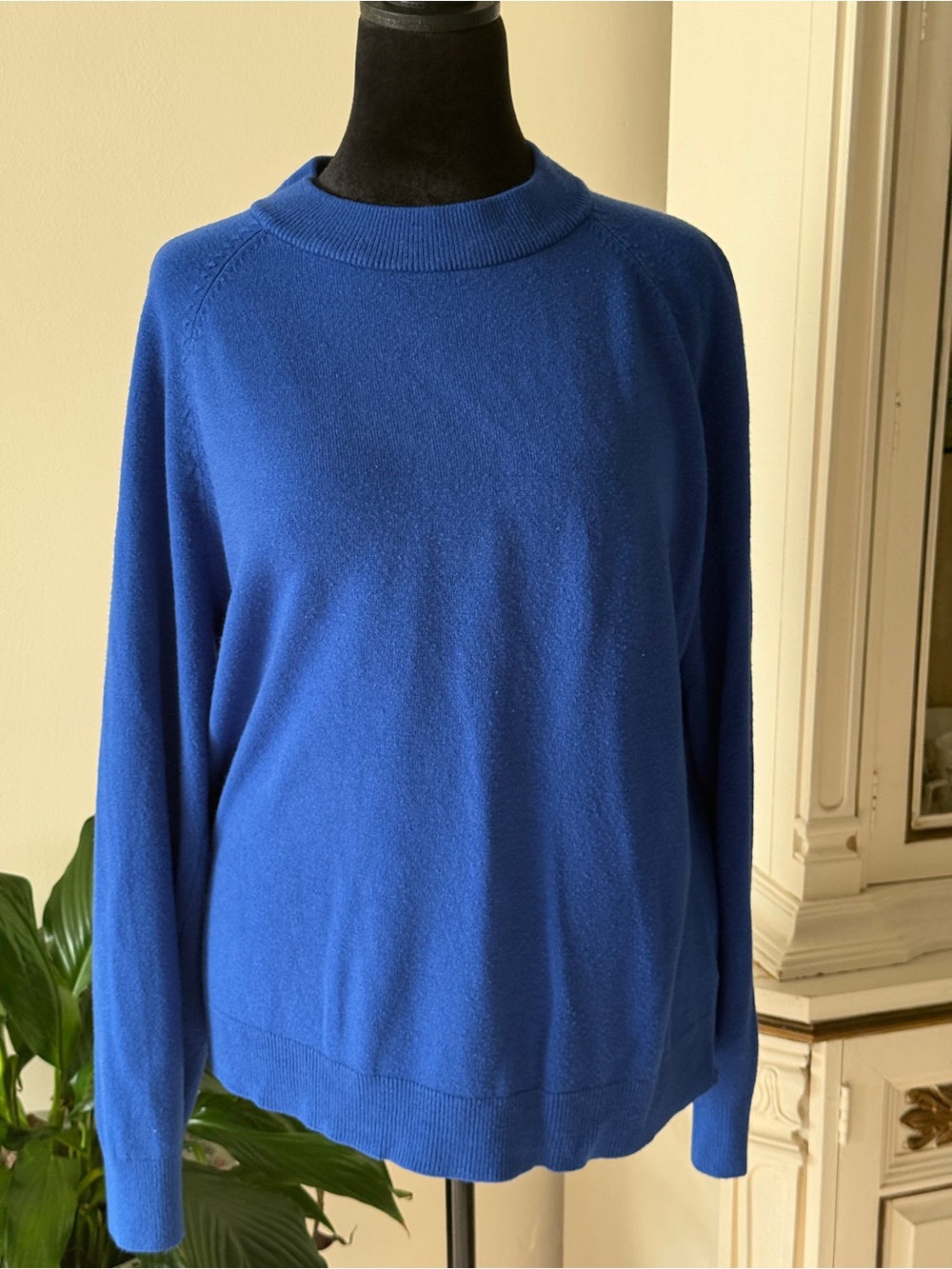 Kendra Scott Royal Blue Crewneck Sweater